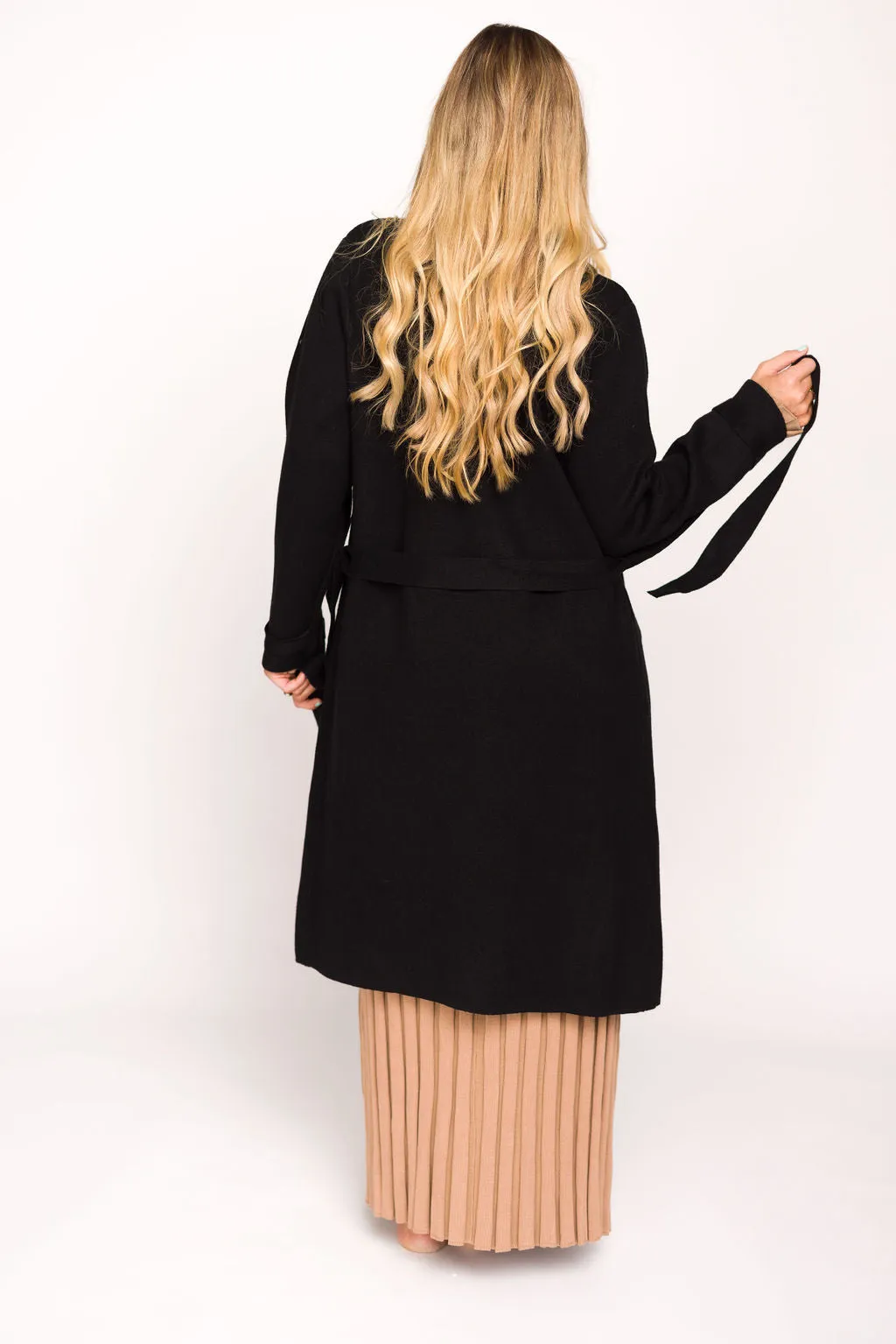 Cadenza Cashmere-Blend Peacoat in Black *LUXURY ITEM*
