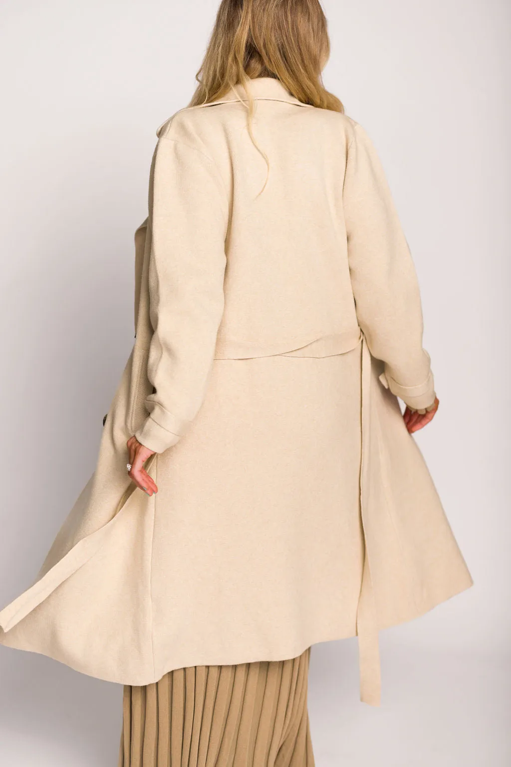 Cadenza Cashmere-Blend Peacoat in Oatmeal *LUXURY ITEM*
