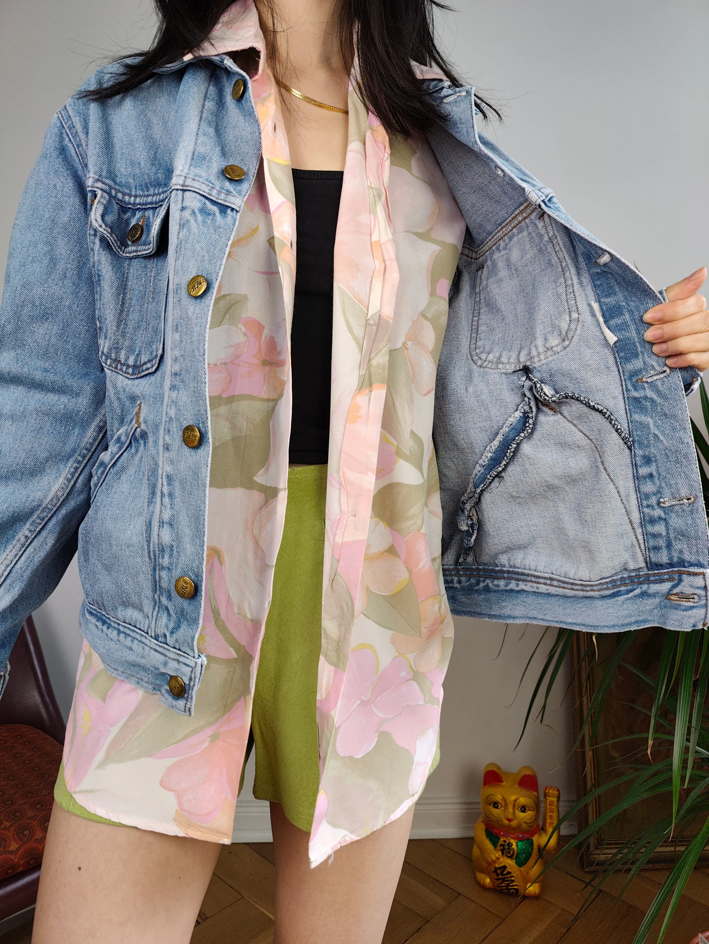 Vintage 90s denim jacket Rifle jeans light blue back print cartoon duck animal women S-M