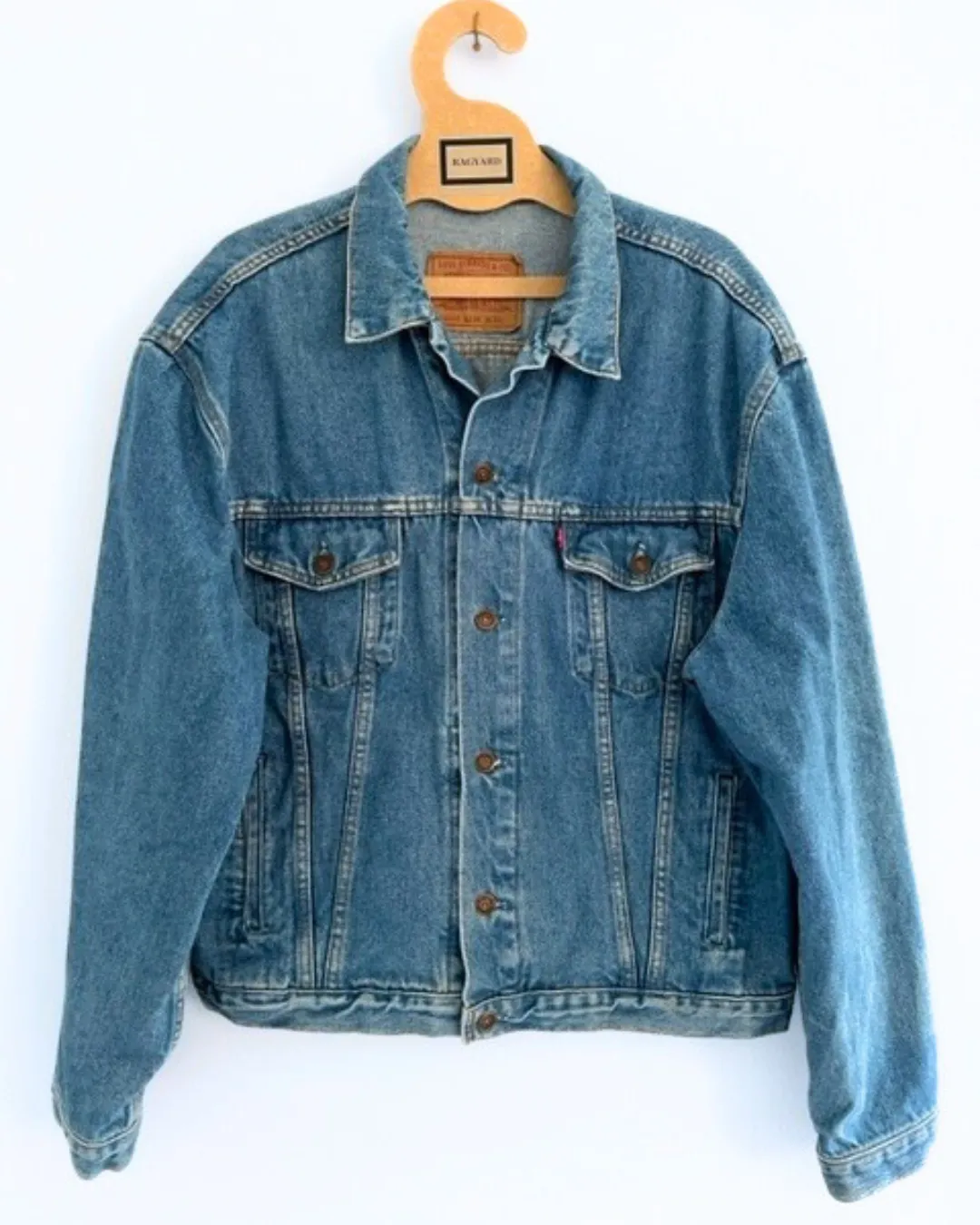 Vintage LEVI 70's blue denim jacket with detachable macrame peacock collar