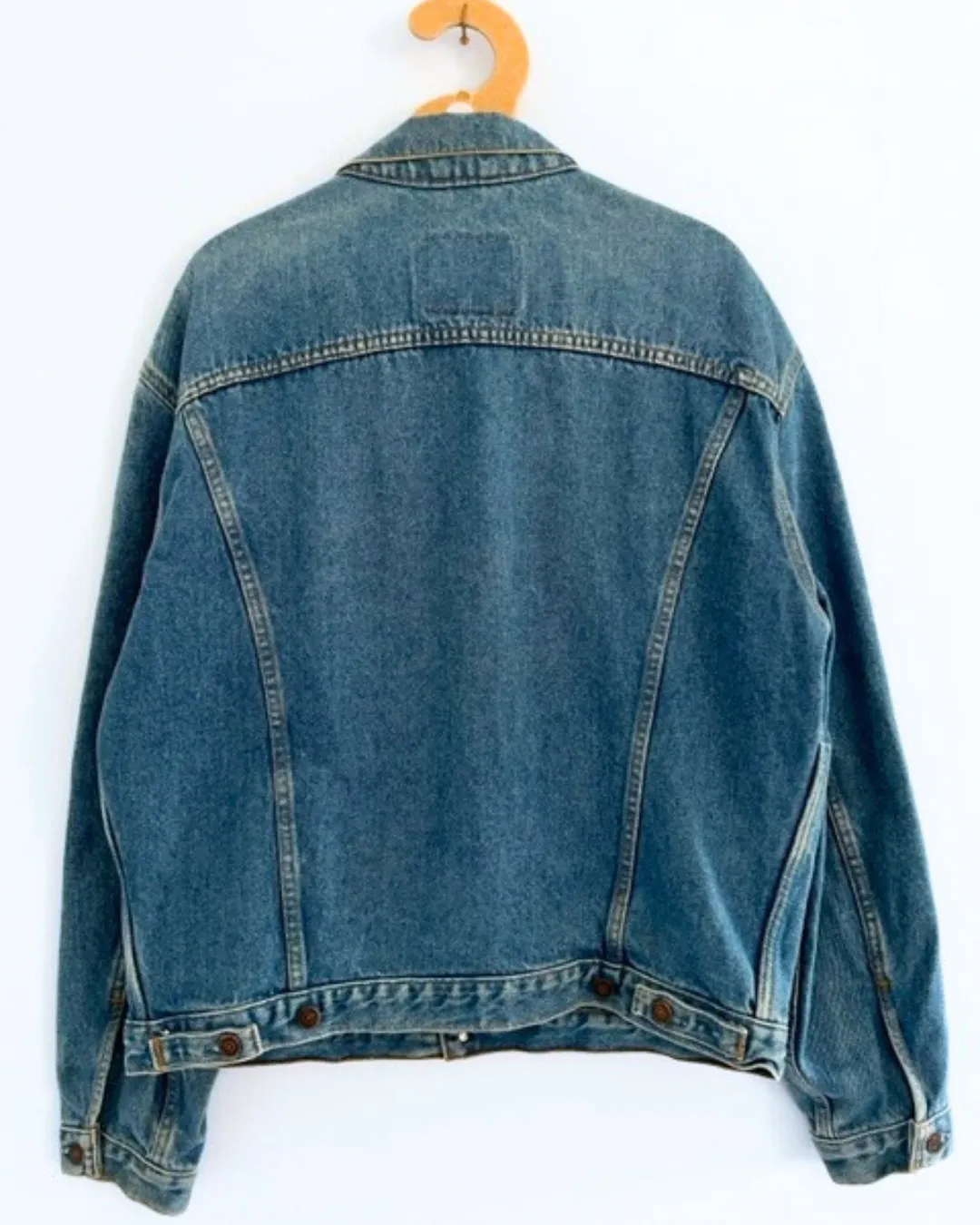 Vintage LEVI 70's blue denim jacket with detachable macrame peacock collar