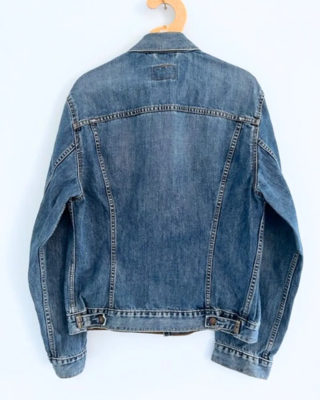 Vintage LEVI slim fit denim jacket with detachable macrame peacock collar